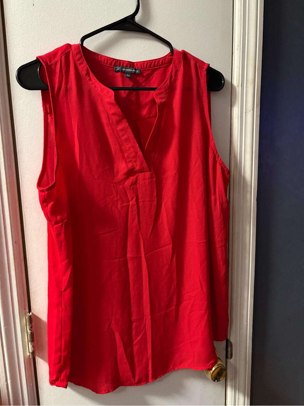 Adrianna Papell Red Sleeveless Split-Neck Camisole size L